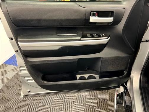 2015 Toyota Tundra SR5