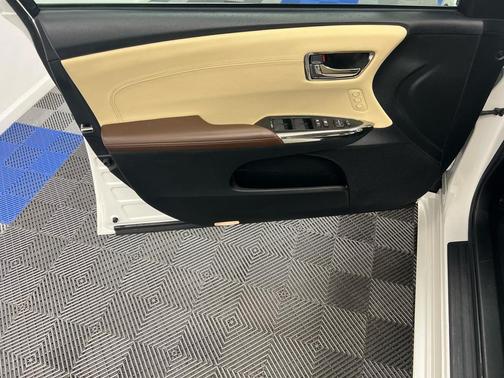 2017 Toyota Avalon XLE Premium