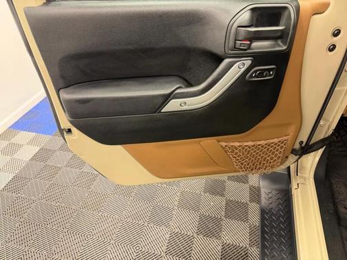 Gobi Clearcoat 2017 Jeep Wrangler Unlimited Sahara