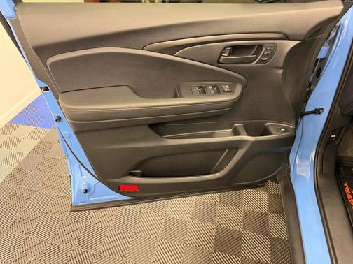 Diffused Sky Pearl 2024 Honda Ridgeline TrailSport