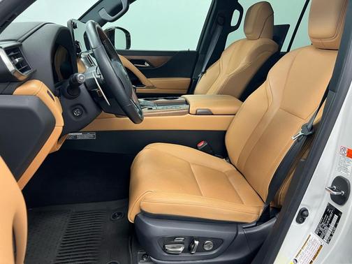 2024 Lexus LX 600 Luxury