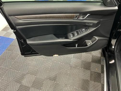 2018 Honda Accord Hybrid Touring