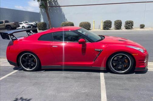 2014 Nissan GT-R Black Edition