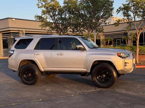 2014 Toyota 4Runner SR5 Sport
