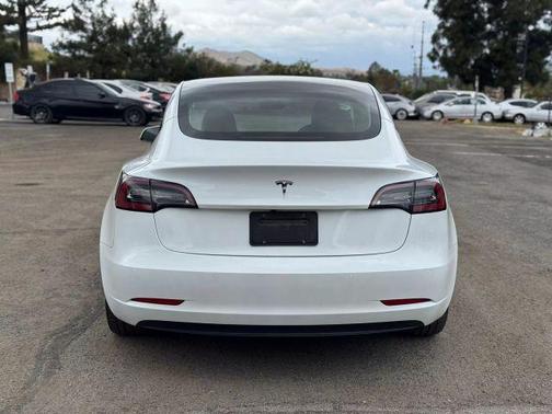 2022 Tesla Model 3 Base