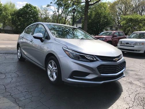 Silver Ice Metallic 2017 Chevrolet Cruze LT