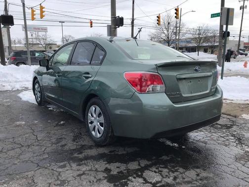 2016 Subaru Impreza 2.0i