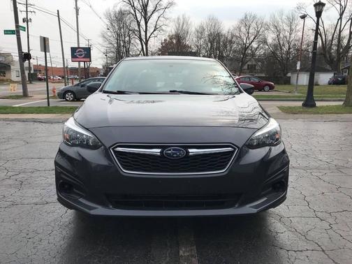 2019 Subaru Impreza 2.0i