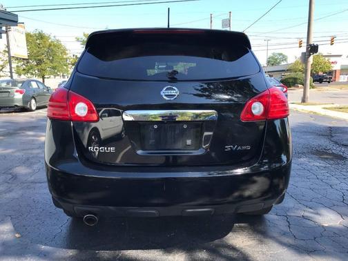 2011 Nissan Rogue SV