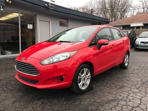 2014 Ford Fiesta SE 4dr Sedan