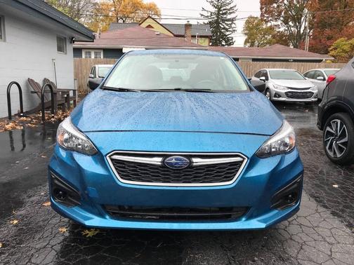 2017 Subaru Impreza 2.0i