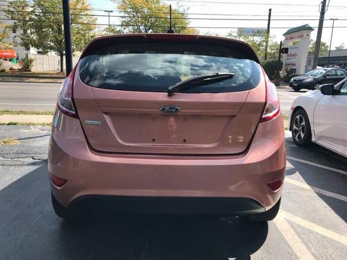 2017 Ford Fiesta SE 4dr Hatchback
