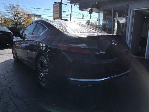 2017 Honda Accord Touring 2dr Coupe