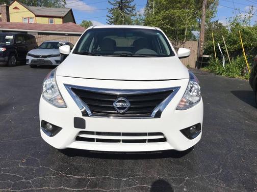 2015 Nissan Versa 1.6 SV