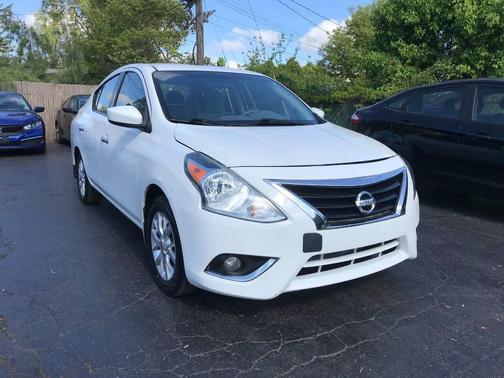 2015 Nissan Versa 1.6 SV