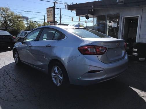 2017 Chevrolet Cruze LT