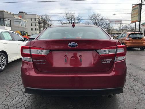 2017 Subaru Impreza 2.0i Premium