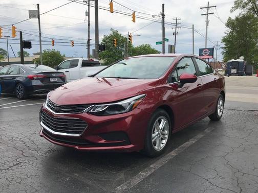 Burgundy 2017 Chevrolet Cruze LT