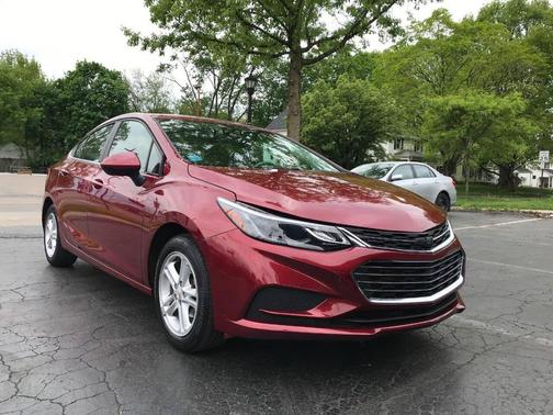 Burgundy 2017 Chevrolet Cruze LT