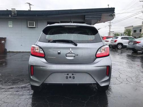 Mercury Gray Metallic 2023 Mitsubishi Mirage SE