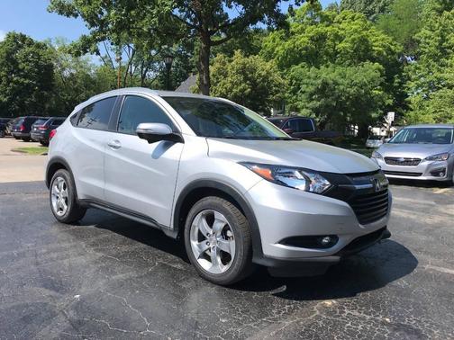 Silver 2016 Honda HR-V EX