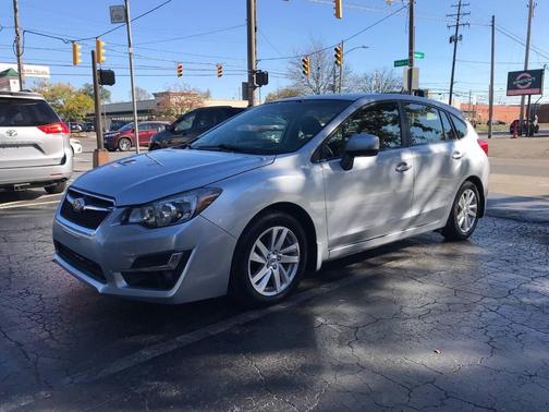 Ice Silver Metallic 2016 Subaru Impreza 2.0i Premium