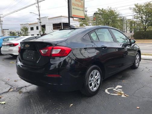2019 Chevrolet Cruze LS