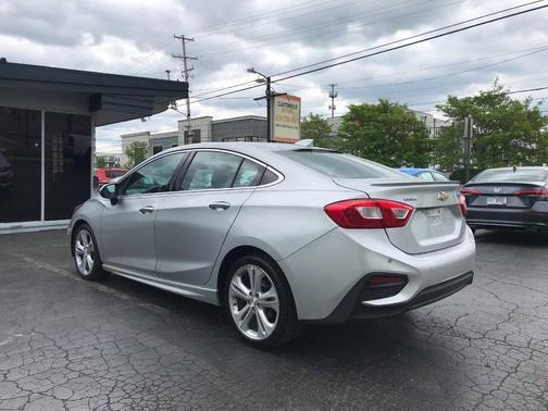 Silver 2016 Chevrolet Cruze Premier