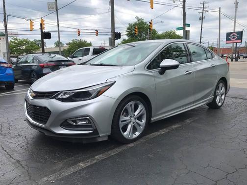 Silver 2016 Chevrolet Cruze Premier