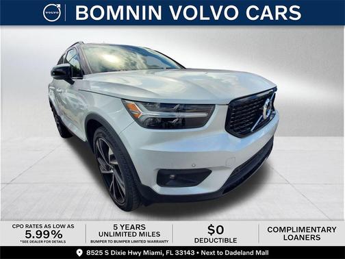 2022 Volvo XC40 T5 R-Design