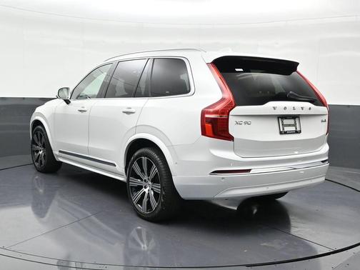 2023 Volvo XC90 B6 Ultimate 7-Seater