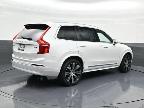 2023 Volvo XC90 B6 Ultimate 7-Seater