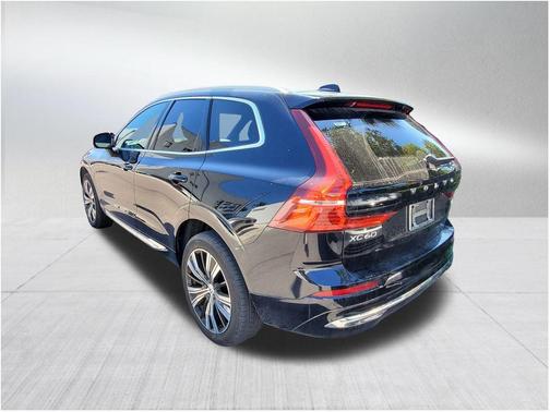 2022 Volvo XC60 B5 Inscription