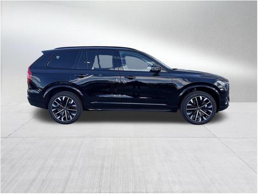 2026 Volvo XC90 B6 Ultra Dark Theme 7-Seater