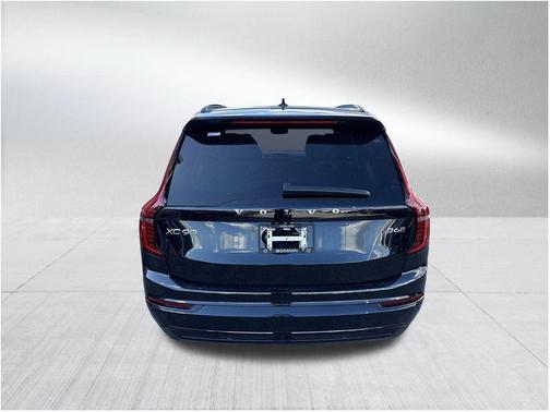 2026 Volvo XC90 B6 Ultra Dark Theme 7-Seater