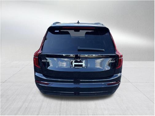 2026 Volvo XC90 B6 Ultra Dark Theme 7-Seater