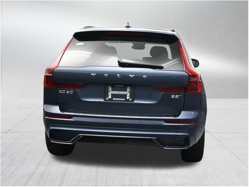 Denim Blue Metallic 2026 Volvo XC60 B5 Ultra