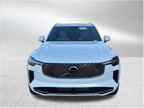 Crystal White Pearl 2026 Volvo XC90 Plug-In Hybrid T8 Plus 7-Seater