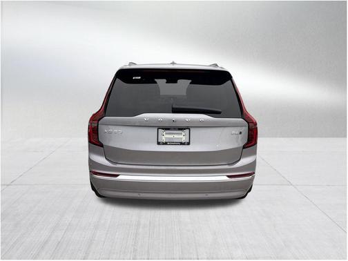 2026 Volvo XC90 B6 Plus 6-Seater