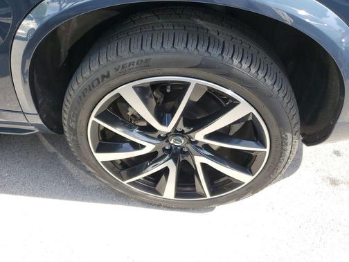 2024 Volvo XC90 B6 Ultimate Bright Theme 7-Seater