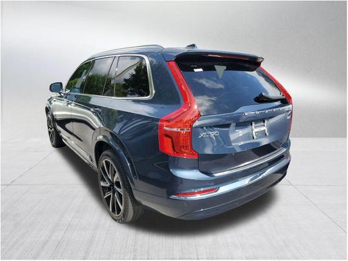 2024 Volvo XC90 B6 Ultimate Bright Theme 7-Seater