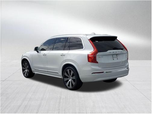 2023 Volvo XC90 Recharge Plug-In Hybrid T8 Plus 6 Passenger