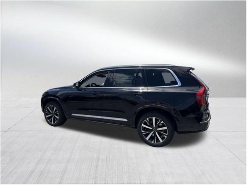 2025 Volvo XC90 B5 Core