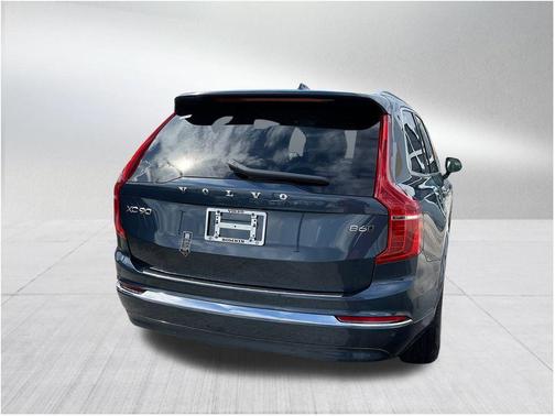 2025 Volvo XC90 B6 Plus 7-Seater