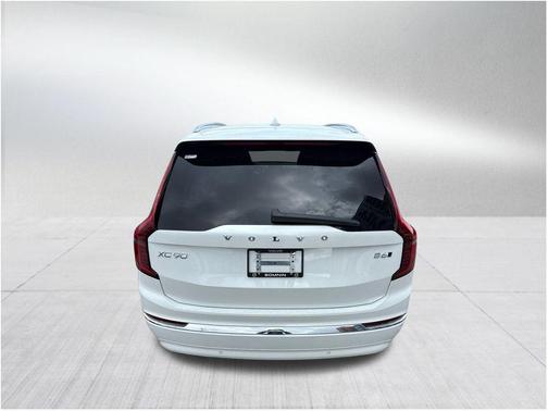 2026 Volvo XC90 B6 Ultra 7-Seater