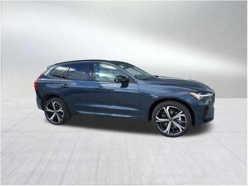 2025 Volvo XC60 Plug-In Hybrid T8 Ultra