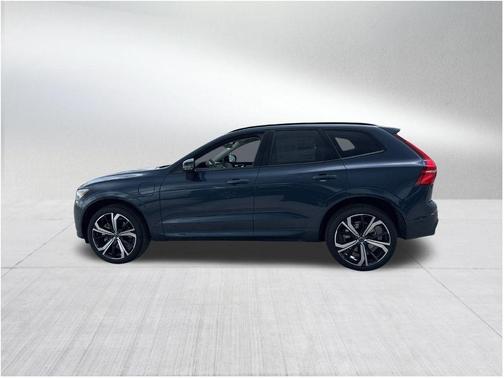 2025 Volvo XC60 Plug-In Hybrid T8 Ultra