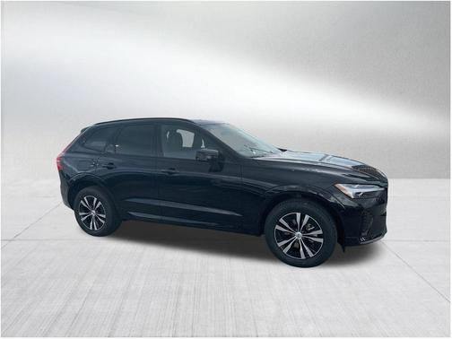 2025 Volvo XC60 B5 Core