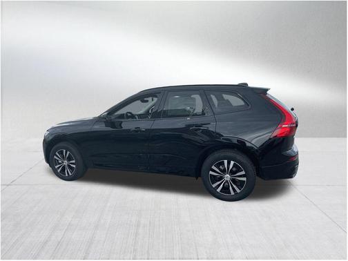 2025 Volvo XC60 B5 Core