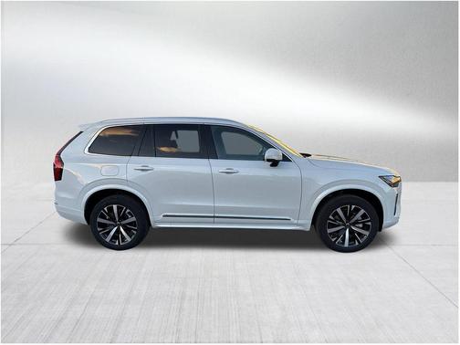 2026 Volvo XC90 B5 Core